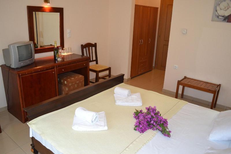 Filoxenia Hotel Volos Esterno foto